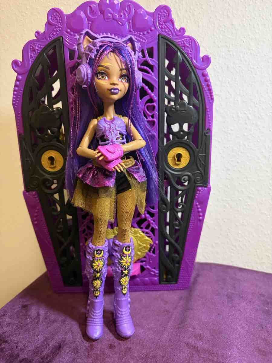 Bambole: Poupée Monster High Clawdeen Wolf – Nuovo (secondo la descrizione) da Les Avanchets venduto da lar_mxk8