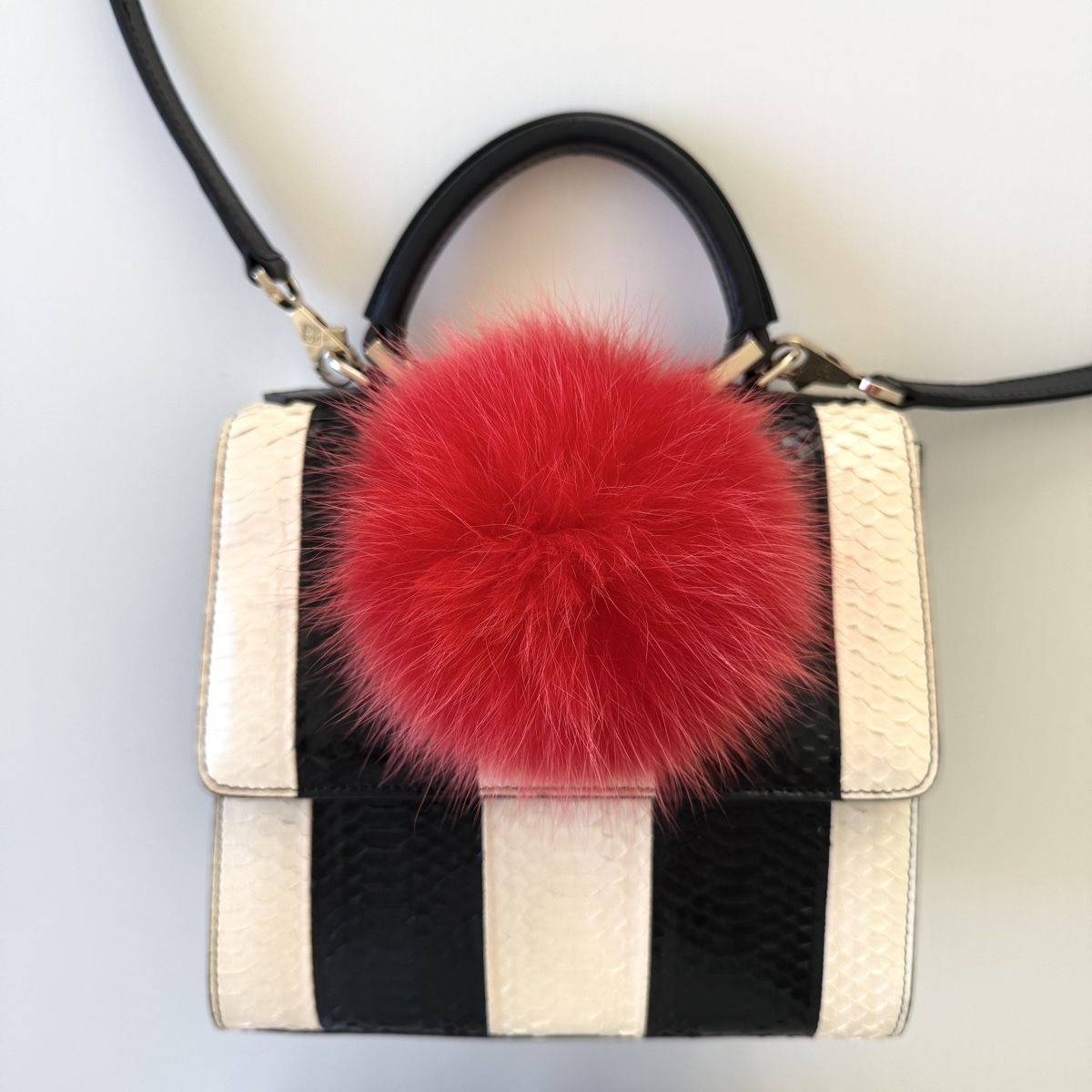 Borse da donna: LES PETITS JOUEURS Python Leather and Fox Fur Bag – Usato da Emmen venduto da Avviivva_Com2023 2