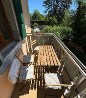 Ensemble de jardin : table + 4 chaises pliantes — Comme neuf