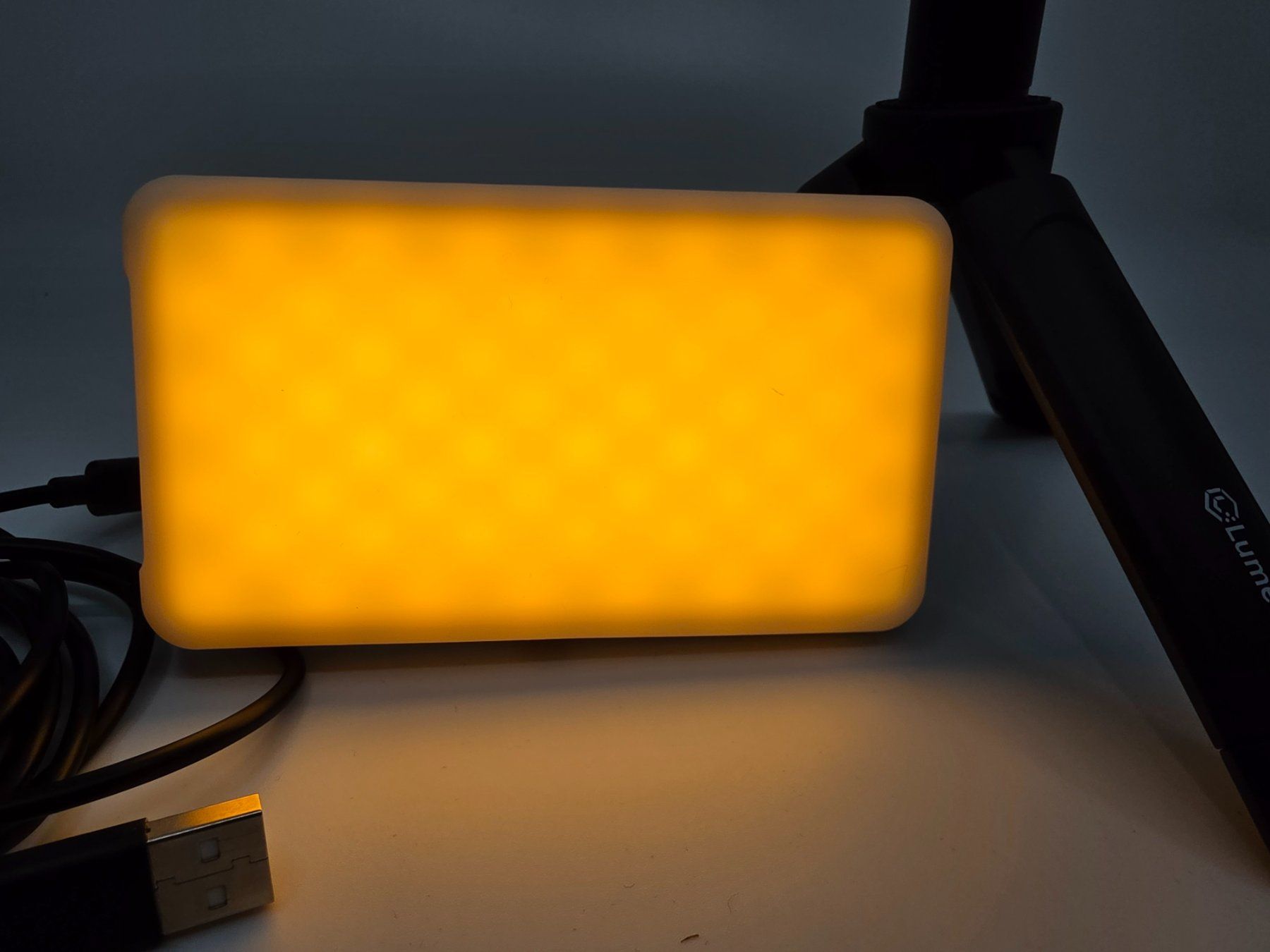 Lampen: Lume cube LC-PANEL 112 Licht mit Stativ – Gebraucht aus Ostermundigen von filewv 7