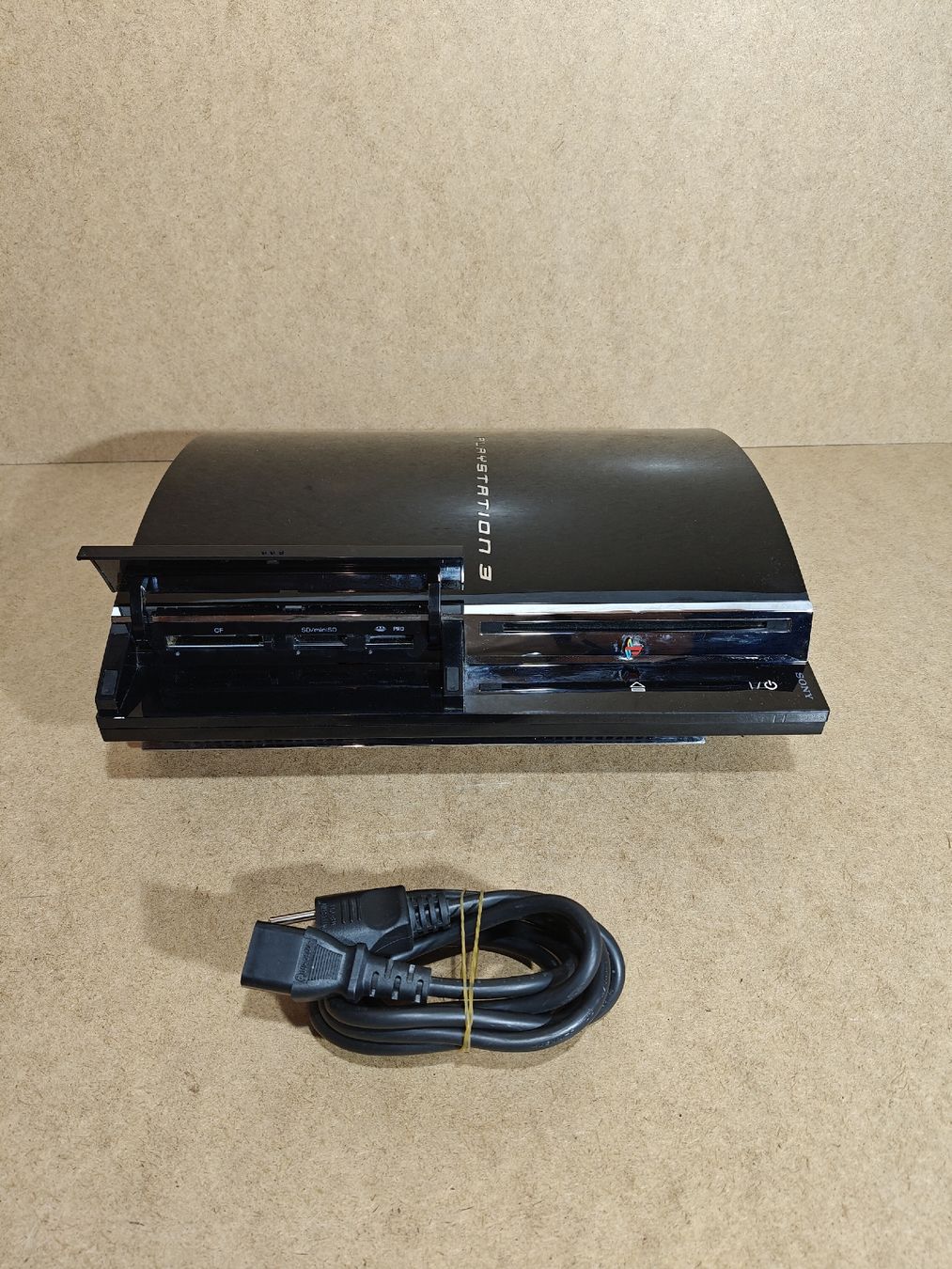 Sony Console: PlayStation 3 Rückwärtskompatible, CECHC04 – Usato da Luzern venduto da MWi_9xw5