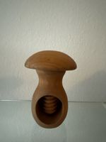 Nussknacker aus Holz, Pilz Design