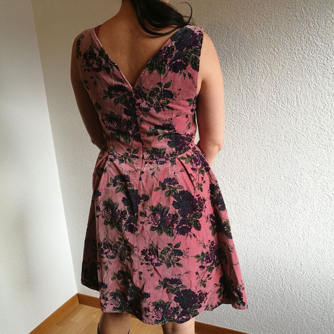Nile Vestiti: Nile Robe en velours/Samtkleid von Nile – Usato da Martigny venduto da Lea_lucci 3