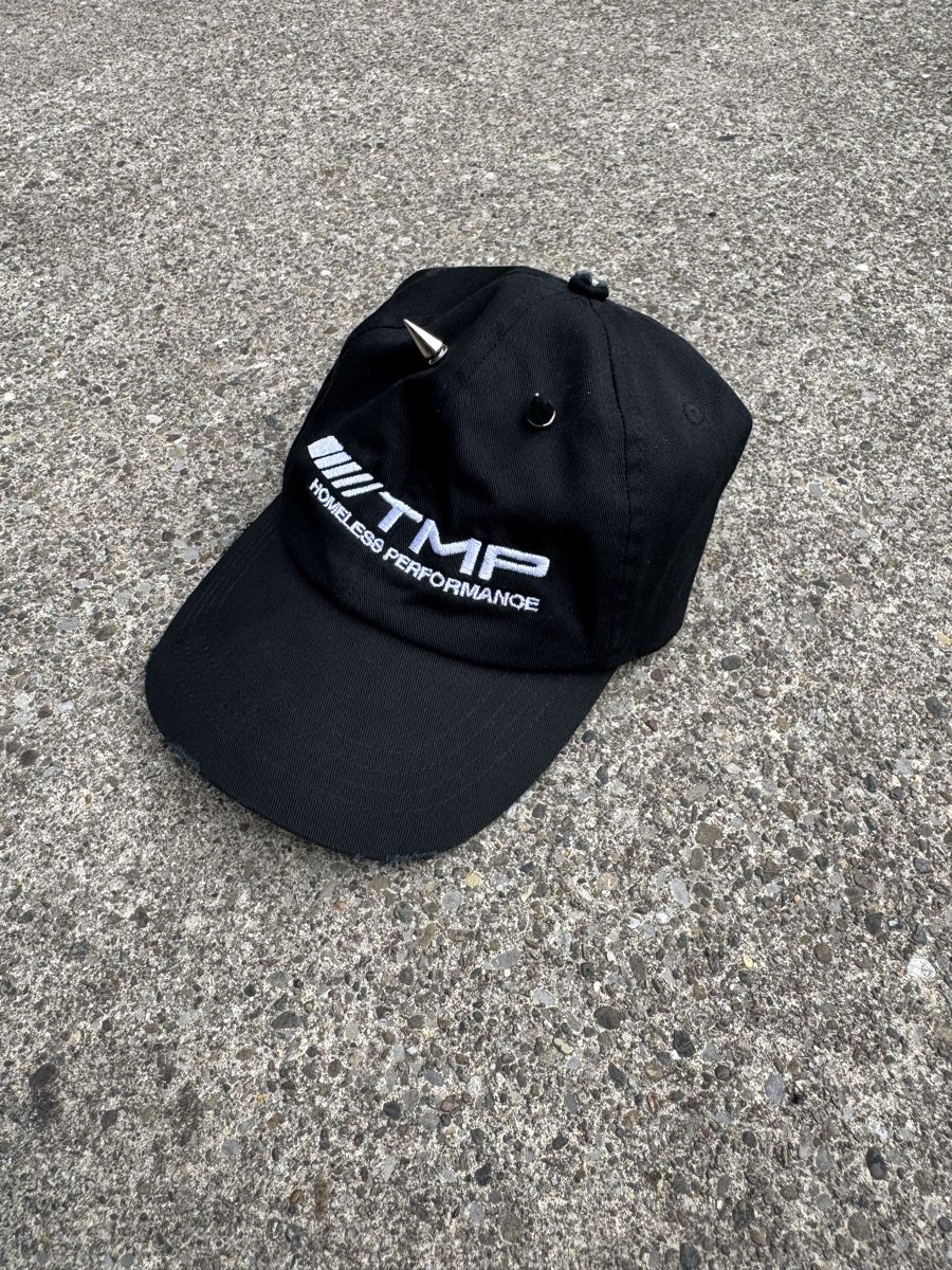 Altro in  Abbigliamento & Accessori: PTEROWEAR TMP Distressed Horn Cap Designer – Nuovo (secondo la descrizione) da Effretikon venduto da syrrrrre 2