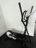 Crosstrainer schwarz mit Display guter Zustand