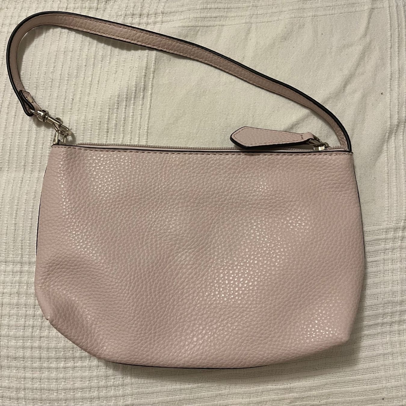Guess Taschen für Damen: Guess Tasche – Gebraucht aus Zürich von cho_2k5t 1