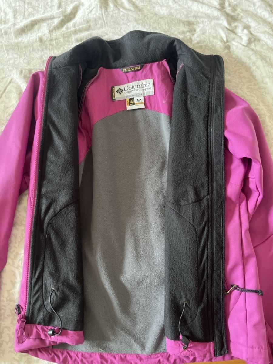 Columbia Vestes: Veste softshell Columbia – D'occasion à Genève par rit_2t6l 1