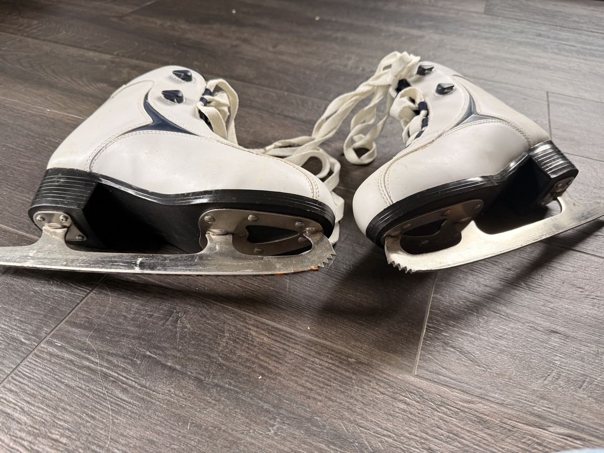 Schlittschuhe: Roces Schlittschuhe 42 – Gebraucht aus Niedergösgen von Amyremo 2