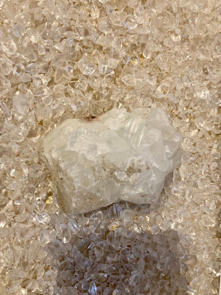Pietre preziose: Chalcedon roh – Nuovo (secondo la descrizione) da Biberist venduto da Steine
