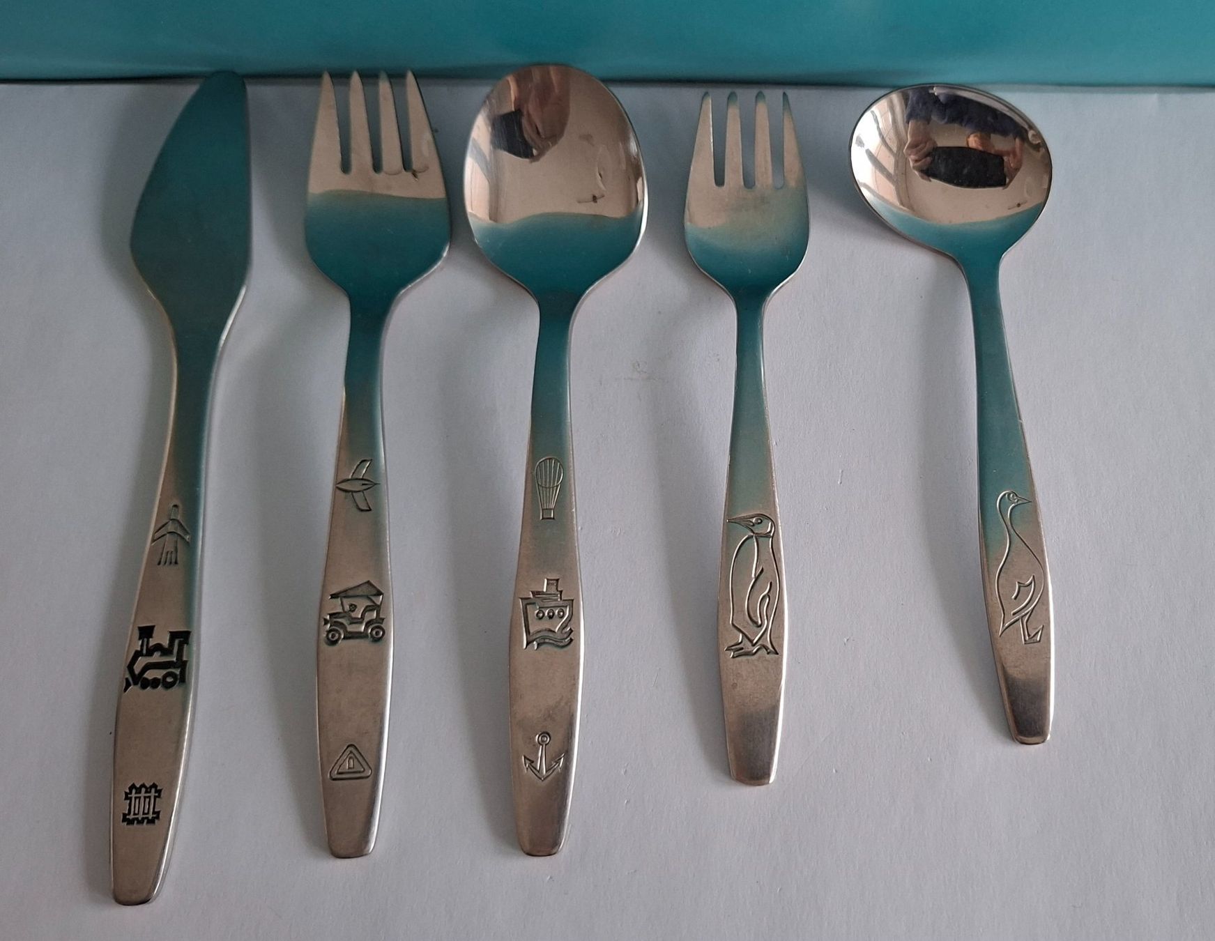 Set di posate: Kinderbesteck Set Rostfrei, Vintage Design, 5 te... – Usato da Opfikon venduto da Diversamente