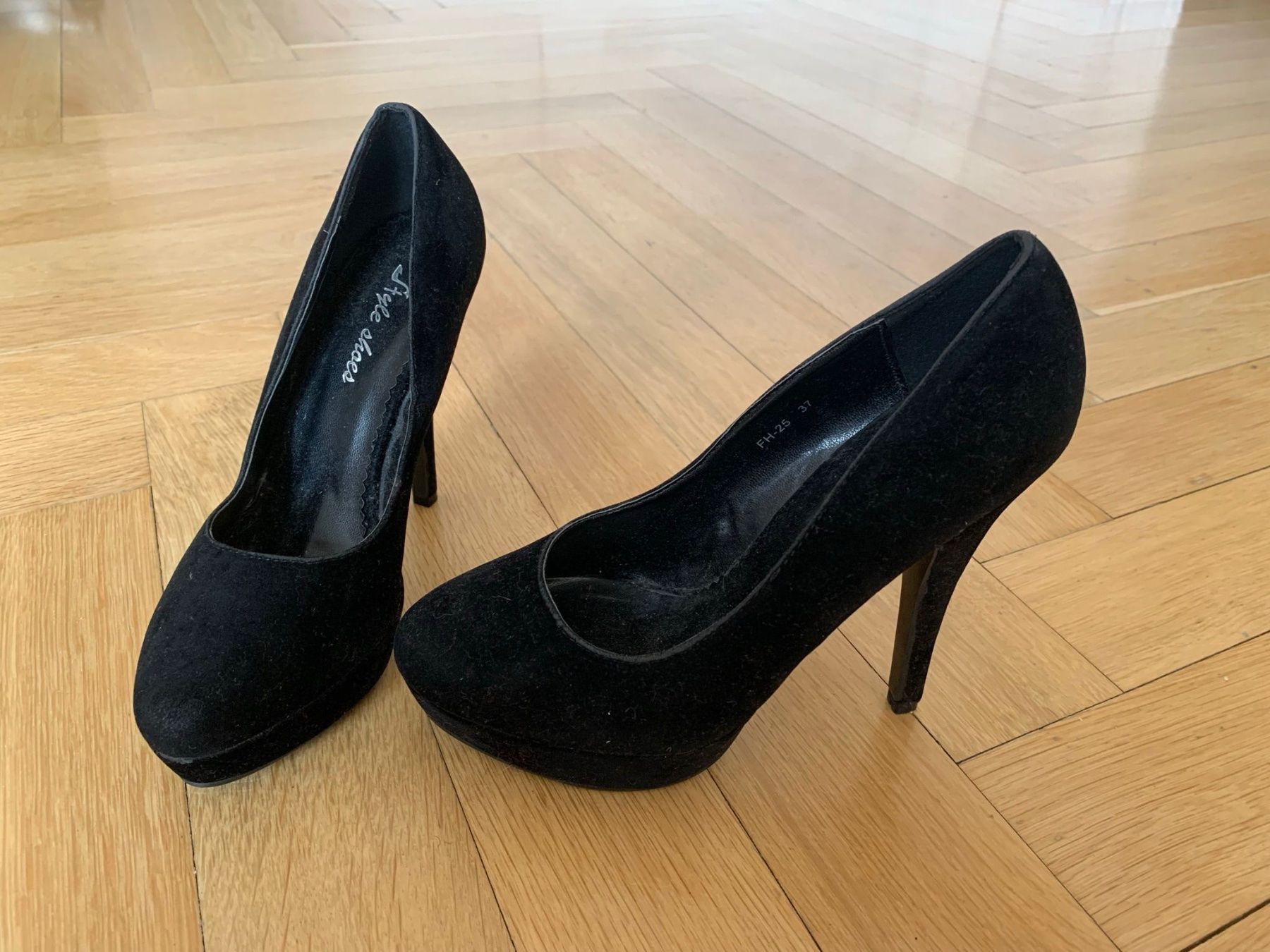 Scarpe da donna: Damenschuhe elegant 37 – Usato da Zürich venduto da TheWickerman