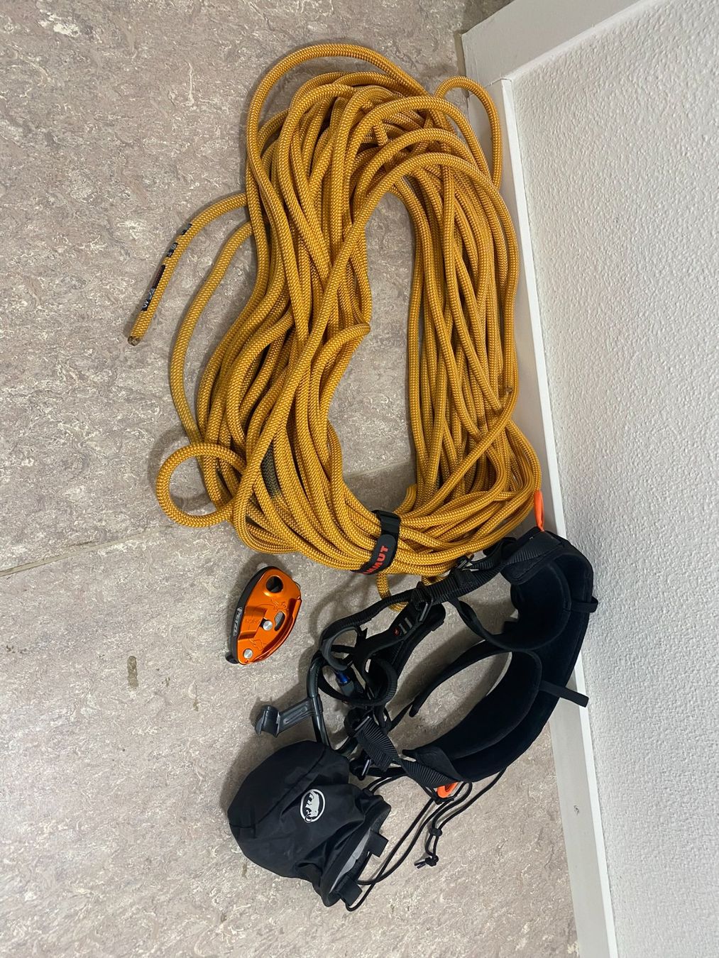 Mammut Matériel de grimpe: Kletterset inkl. Seil – D'occasion à Riehen par frederic.abt91
