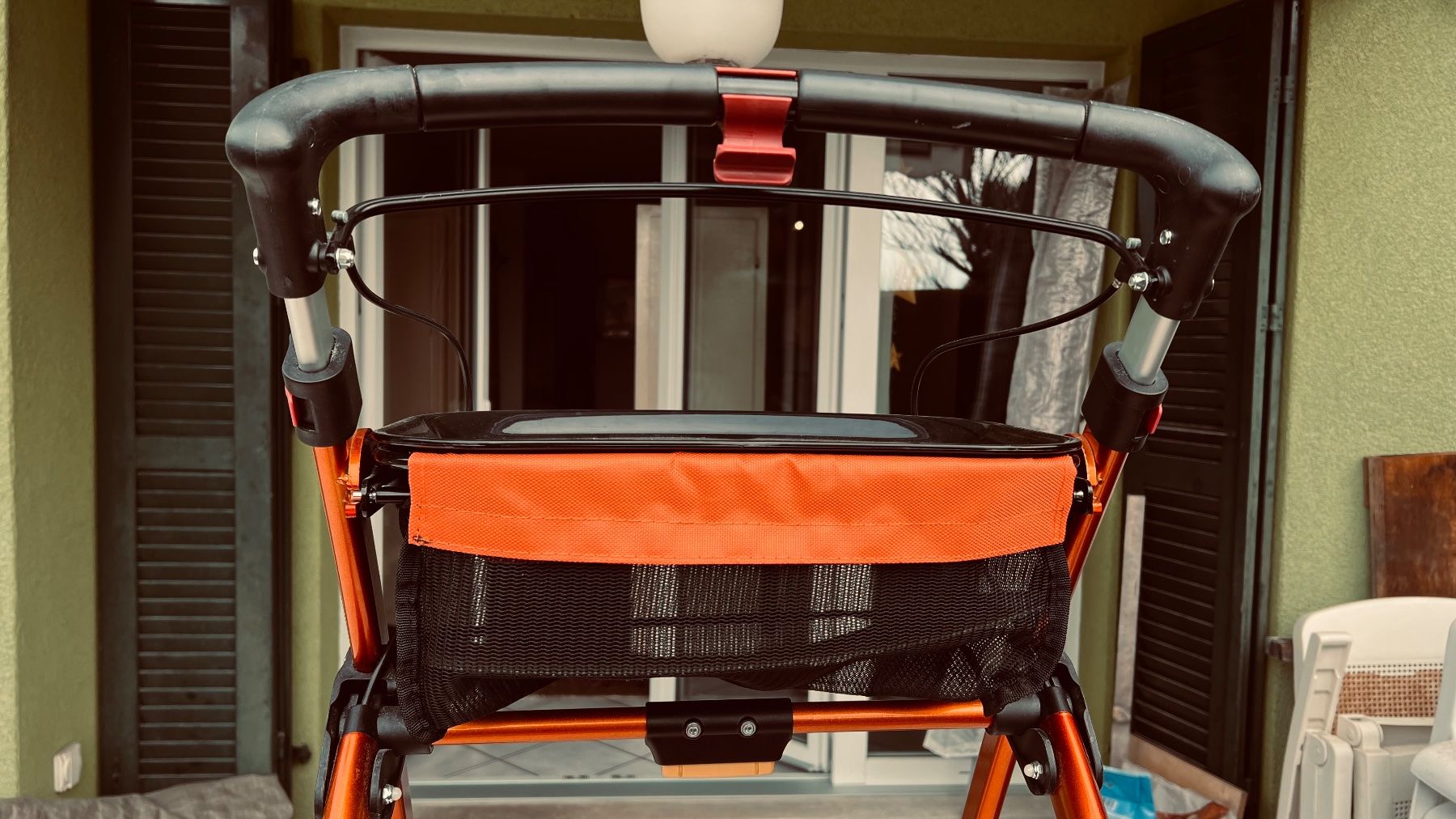 Aides à la marche: Rollator d’intérieur – D'occasion à Endingen par chocosweet 4