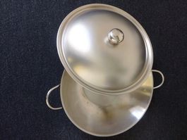 Wok Pfanne aus Edelstahl mit Deckel (SIGG)