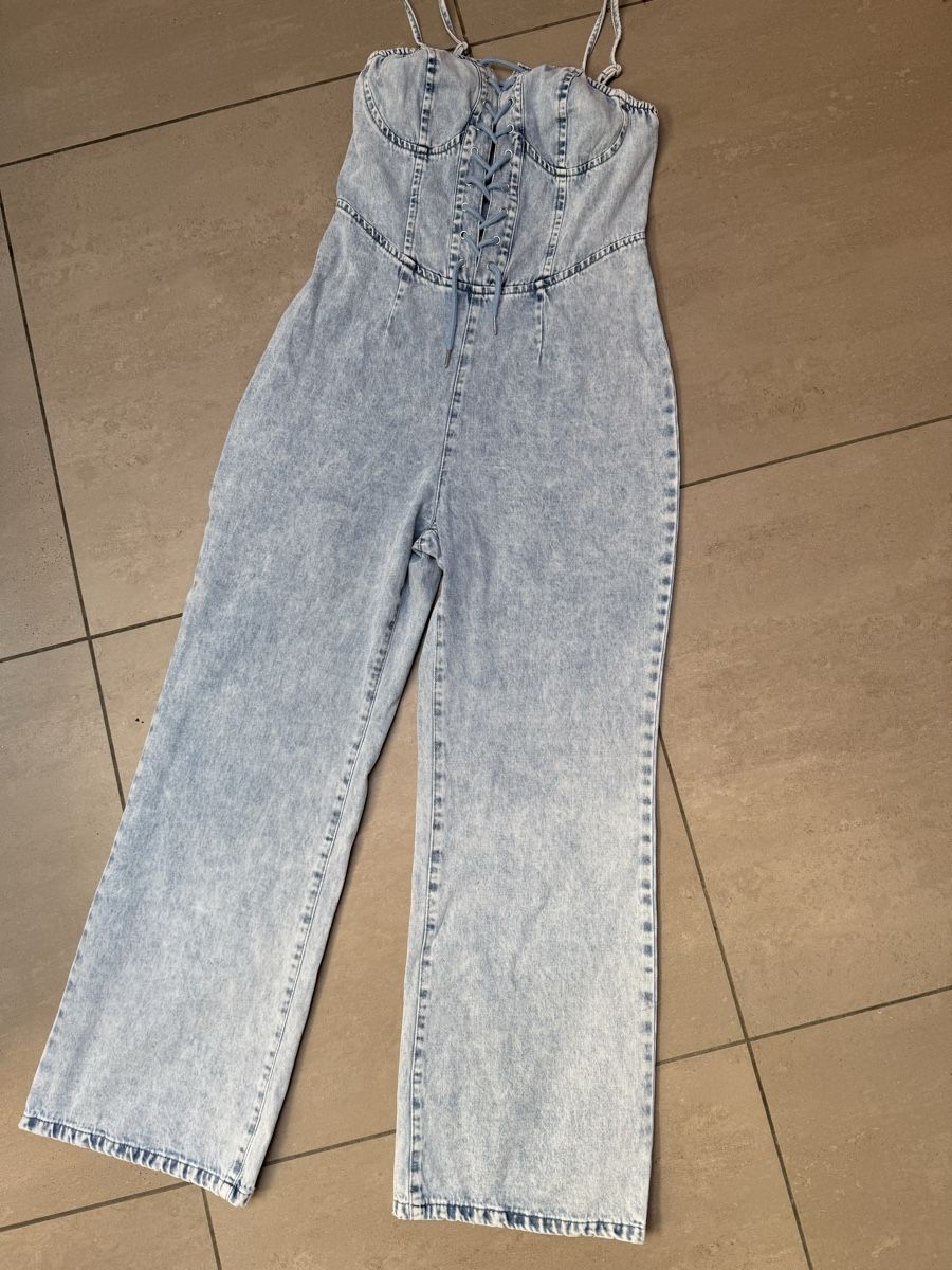 Shein Tute: Jumpsuit aus Denim – Nuovo e nell'imballaggio originale da Sigriswil venduto da ck56