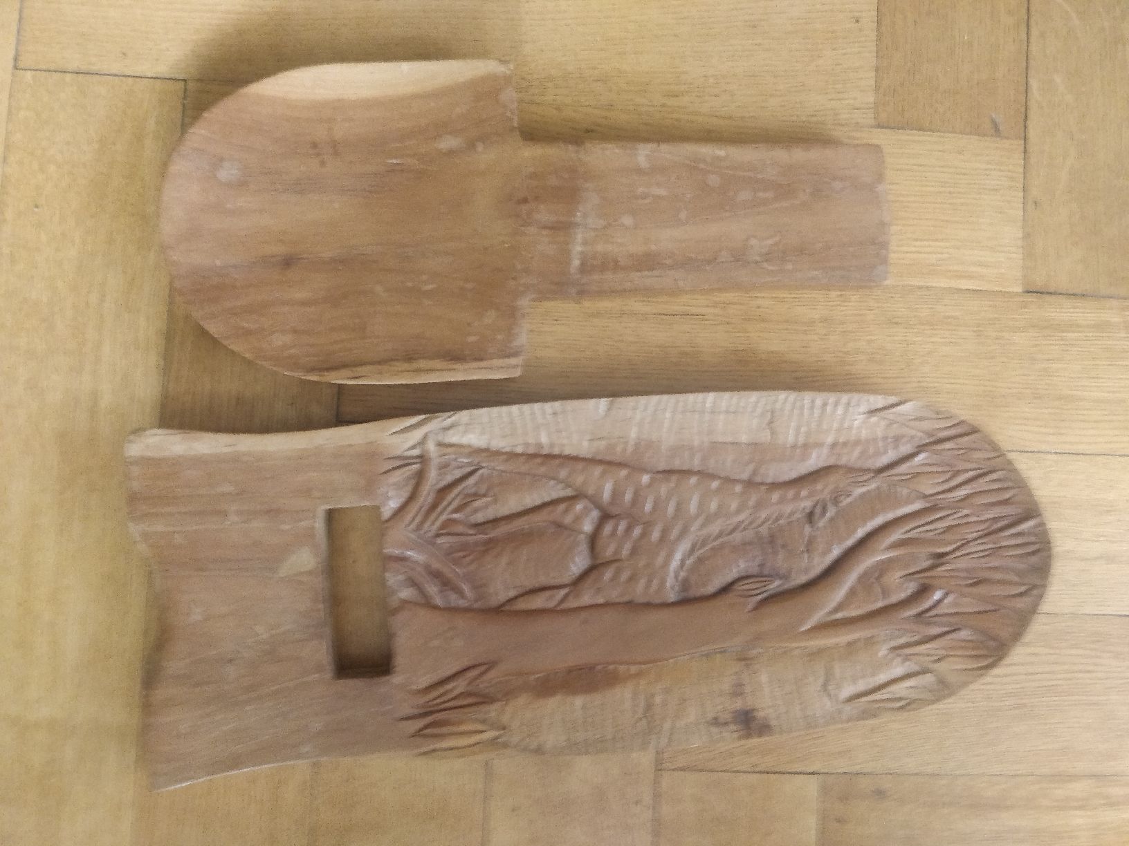 Sgabelli: Petit siège en bois du Bénin – Usato da Chêne Bougeries venduto da guimzou 3