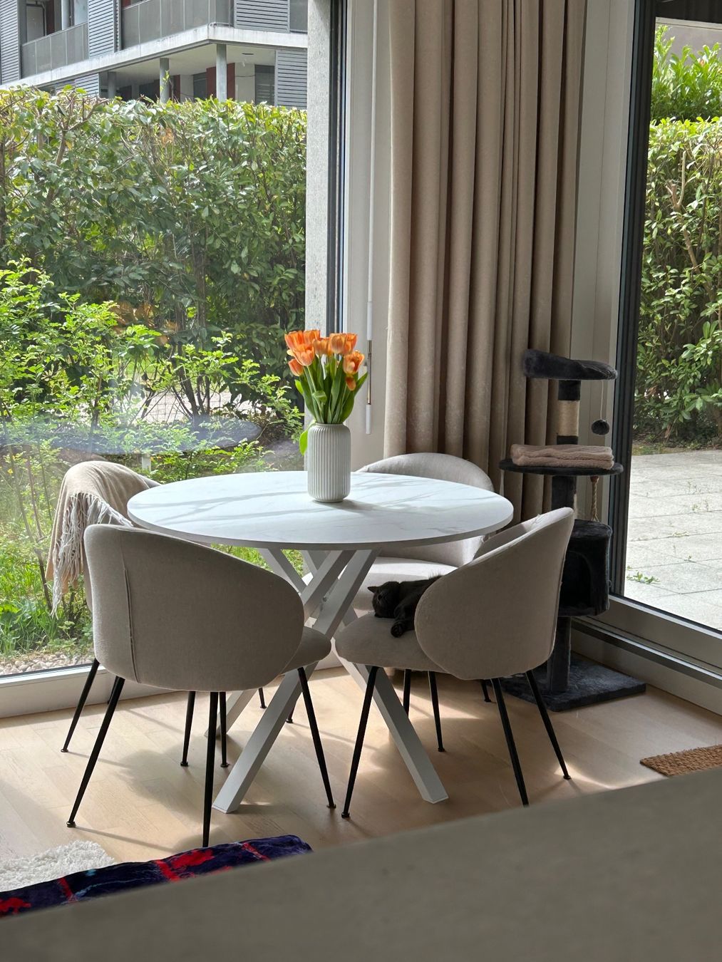 Ikea Tische: Ikea round table - MARIEDAMM – Gebraucht aus Genève von car_gmd7 1