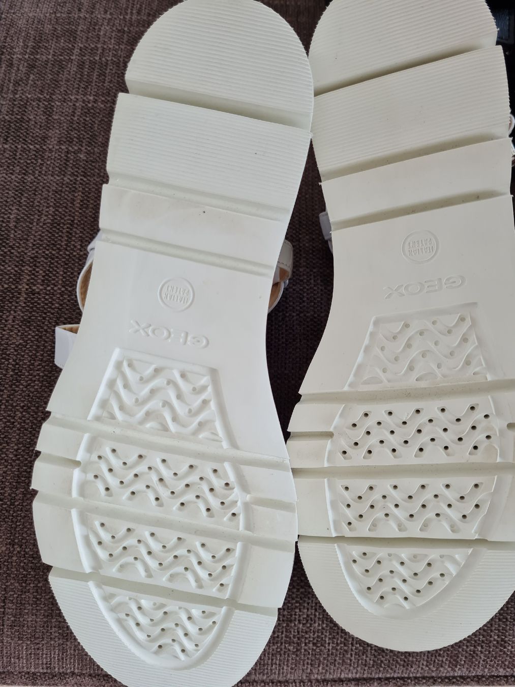 Geox Scarpe da donna: Sandales Geox blanches pointure 39 neuves – Nuovo (secondo la descrizione) da Payerne venduto da wardi11 4