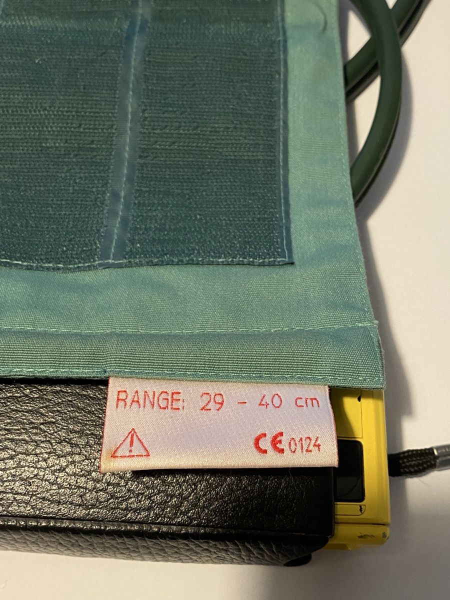 Fotocamera: Blutdruckmessgerät & POCKETKAMERA – Usato da Birr venduto da Vintage-Liebhaber 4