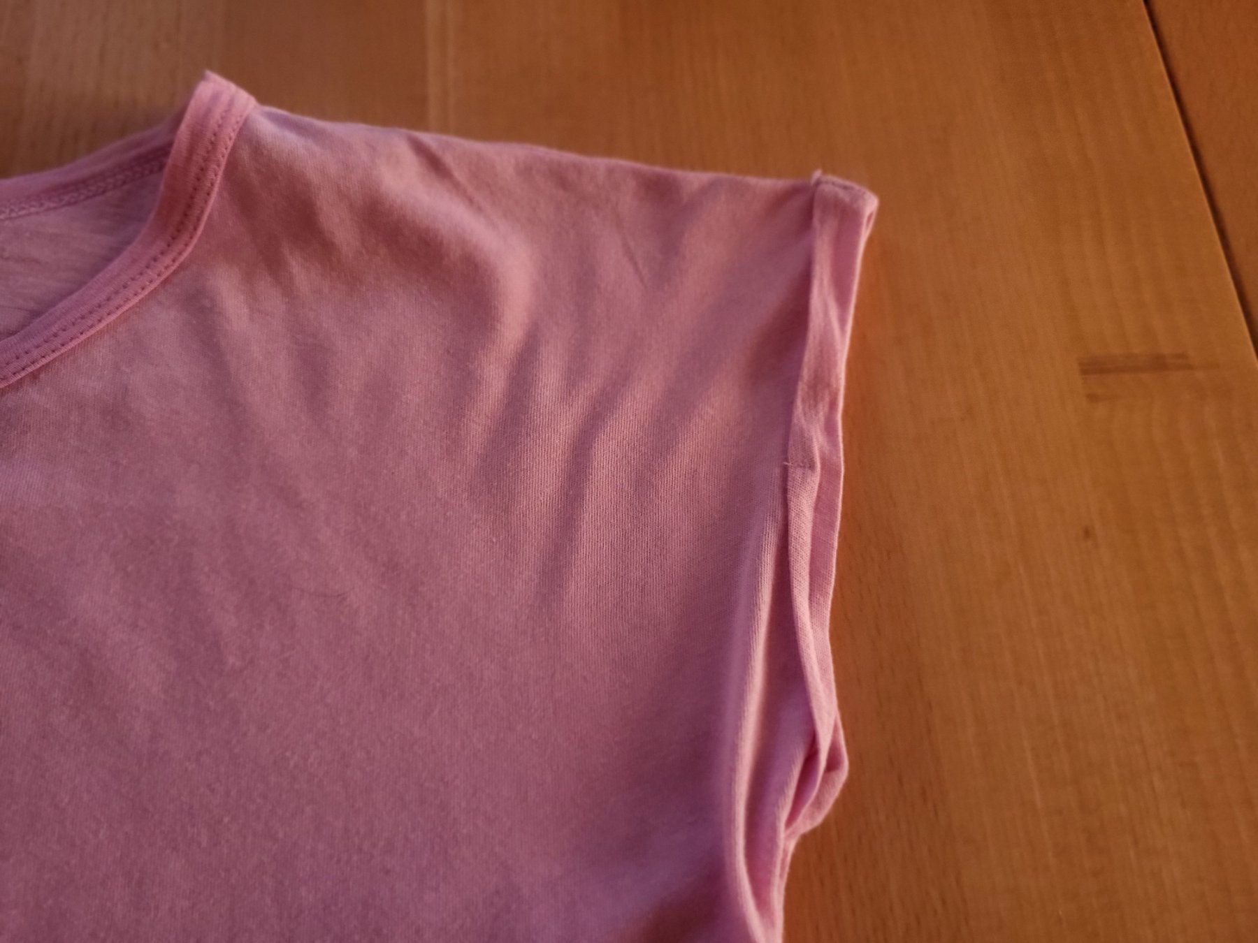 Benetton Blusen, T-Shirts & Tops: Benetton T - Shirt Gr. 134/140 – Gebraucht aus Dürrenäsch von DanaW01 3