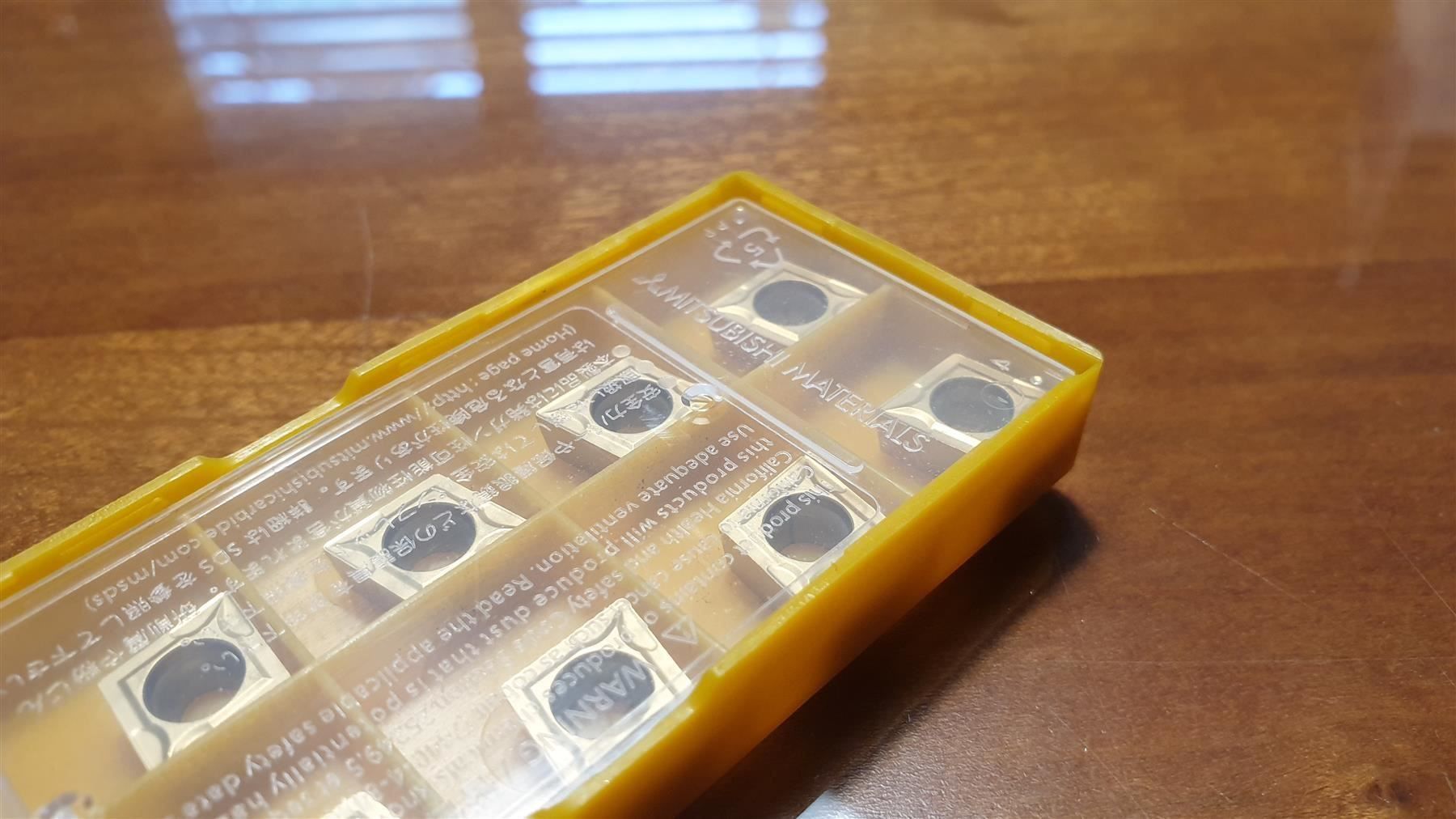 Alle Werkzeuge: 10 Wendeplättchen ISO 9mm Hartmetall TiN – Neu und originalverpackt aus Hinteregg von Amerizium 2