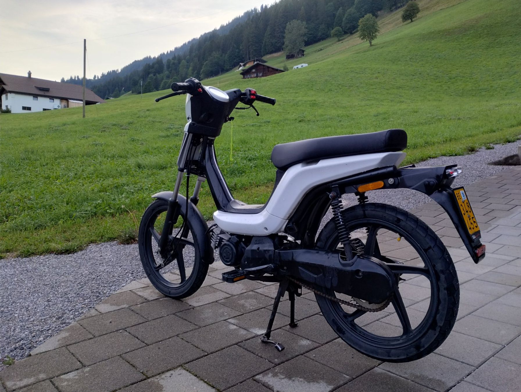 Mofas: Zu verkaufen – Gebraucht aus Adelboden von luserhubel