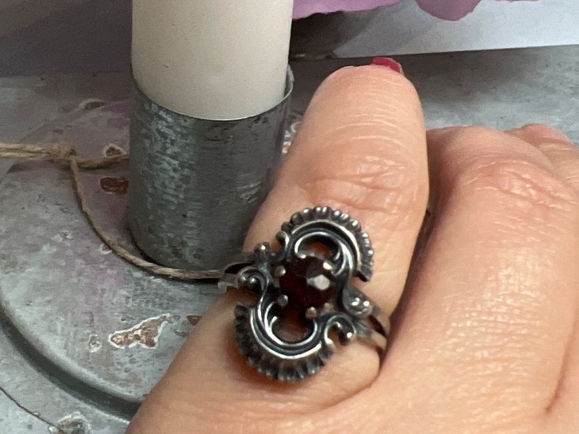 Anelli: Schöner Ring 800 mit Granat – Usato da Seon venduto da Sunny-Schmuck78 2