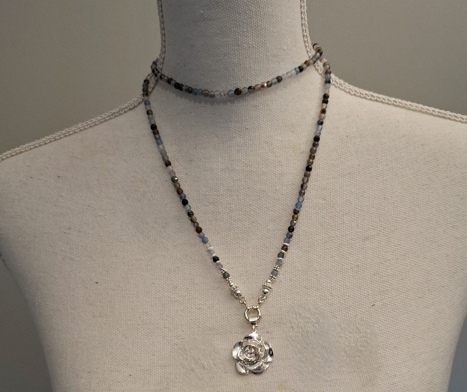 Catenine: LAURA - Edelsteinkette - Silber - blau – Nuovo e nell'imballaggio originale da Mühlethal venduto da nicita-modeschmuck 3