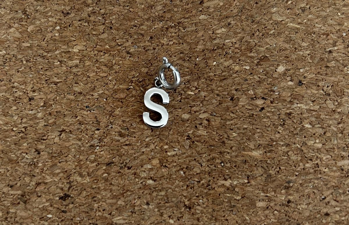 Ciondoli: ICRUSH Charm Buchstabe S Silber – Nuovo (secondo la descrizione) da Maur venduto da Cambrino