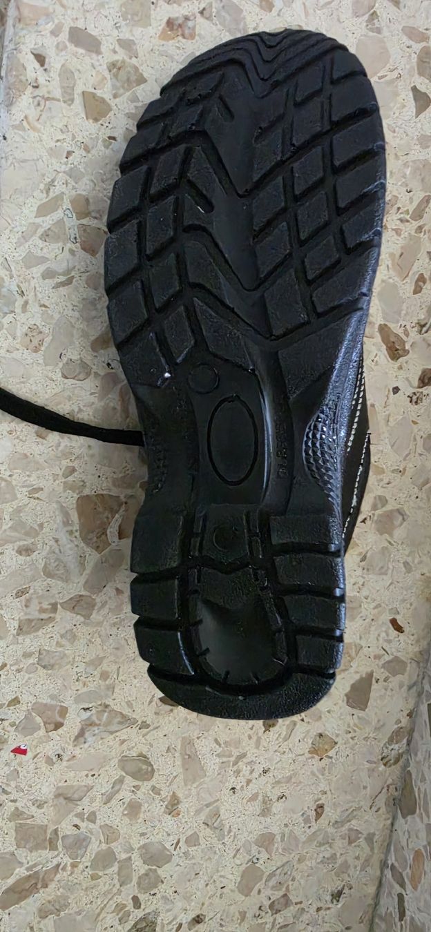 Herrenschuhe: Sicherheitsschuhe Grösse 40 – Neu und originalverpackt aus Othmarsingen von koe_7xtj 1