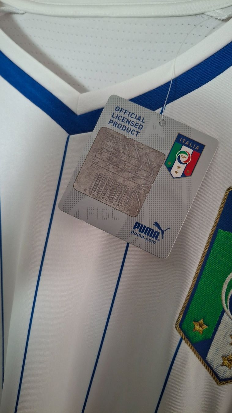 Puma Maillots de corps & Pantalons: Italie 2014 player version puma world cup – D'occasion à Yverdon-les-Bains par flo_8fgr 4