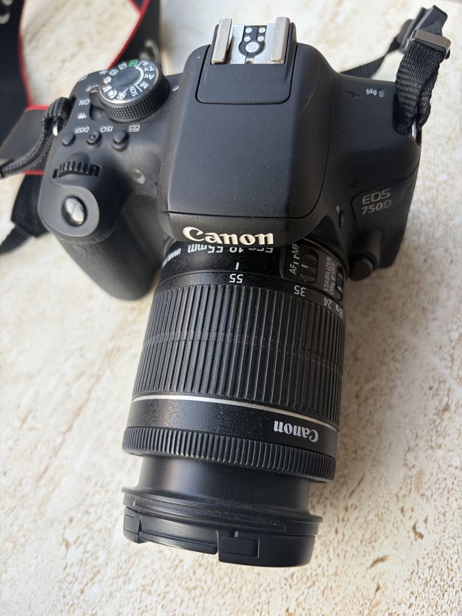 Canon Appareil photo: Canon EOS 750D Digital Camera with Lens and Bag – Neuf (Voir description) à Zürich par Mss_sen 3