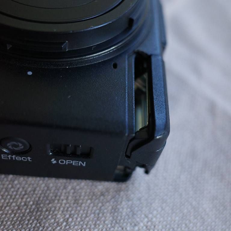 Fotocamera: Ricoh GR – Usato da Genève venduto da fotos.grafo 2