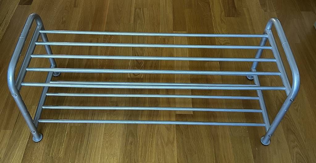 Scaffali: Schuhregal metall – Usato da Dübendorf venduto da jha_m6nz