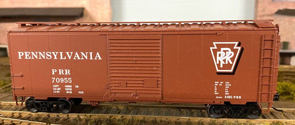 Walthers Modellini di ferrovie: Pennsylvania RR postwar AAR 40' boxcar von Walthers – Usato da Gelterkinden venduto da Pingpong8