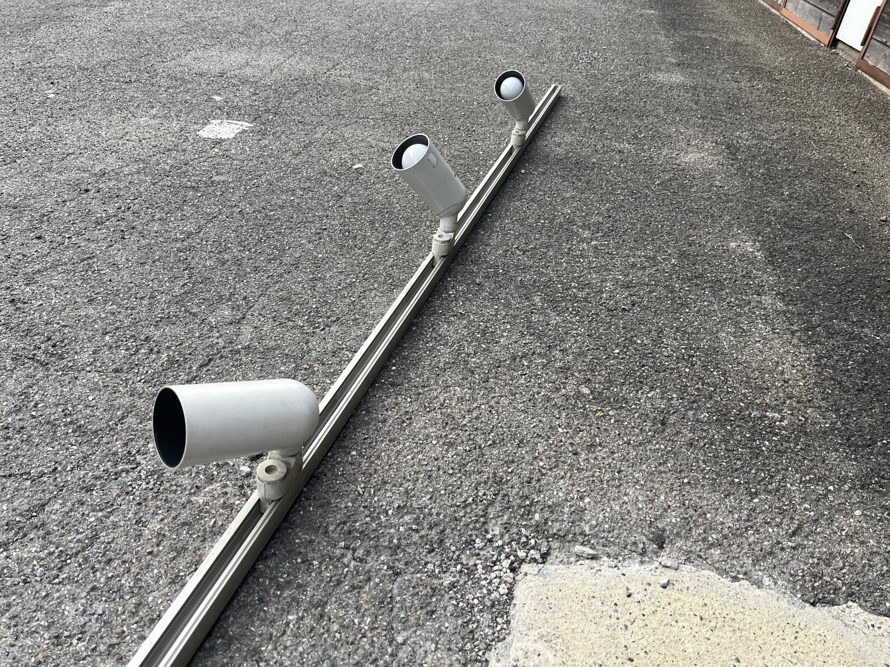 Lampade: Schienensystem mit 4 Spots, Beleuchtung, Deckenlampe, Som... – Usato da Wil SG venduto da M.Sakiri 1