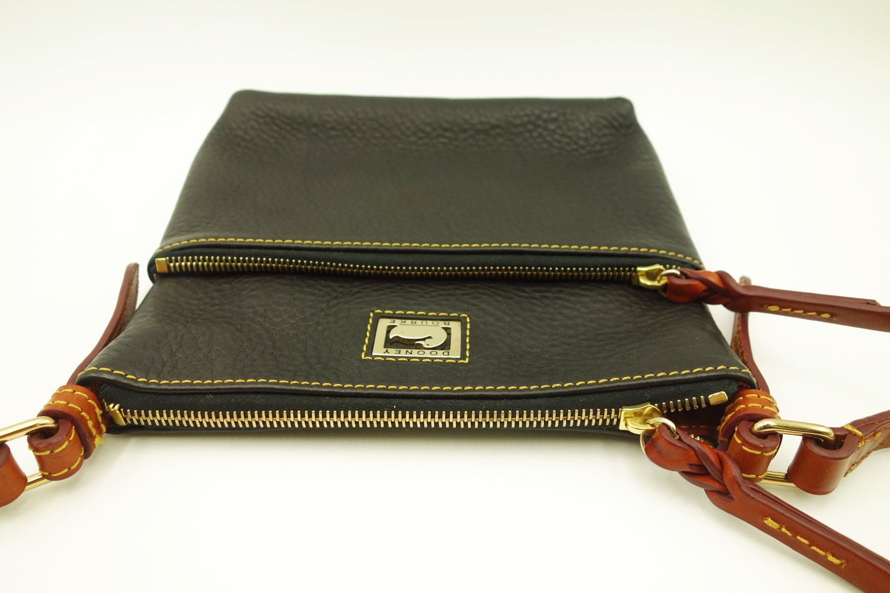 Dooney & Bourke Borse: Dooney & Bourke Umhängetasche Seitentasche – Usato da Wil SG venduto da Donaldus 6
