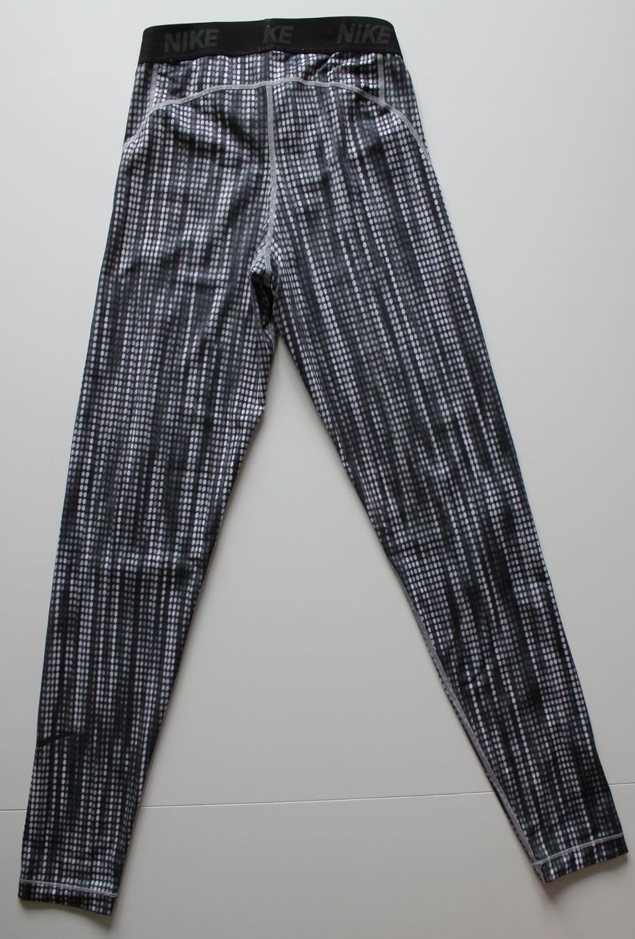Nike Leggings: Legging Nike   DRI-FIT    t.S – Gebraucht aus Peseux von Gilloss 3