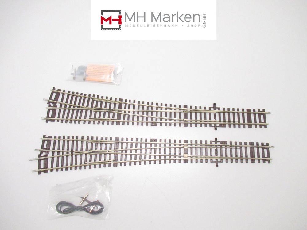 thumbnail image 2 of Roco H0 Scale 42489 Right-Hand Turnout (10°) - New In Original Packaging 2 of 6