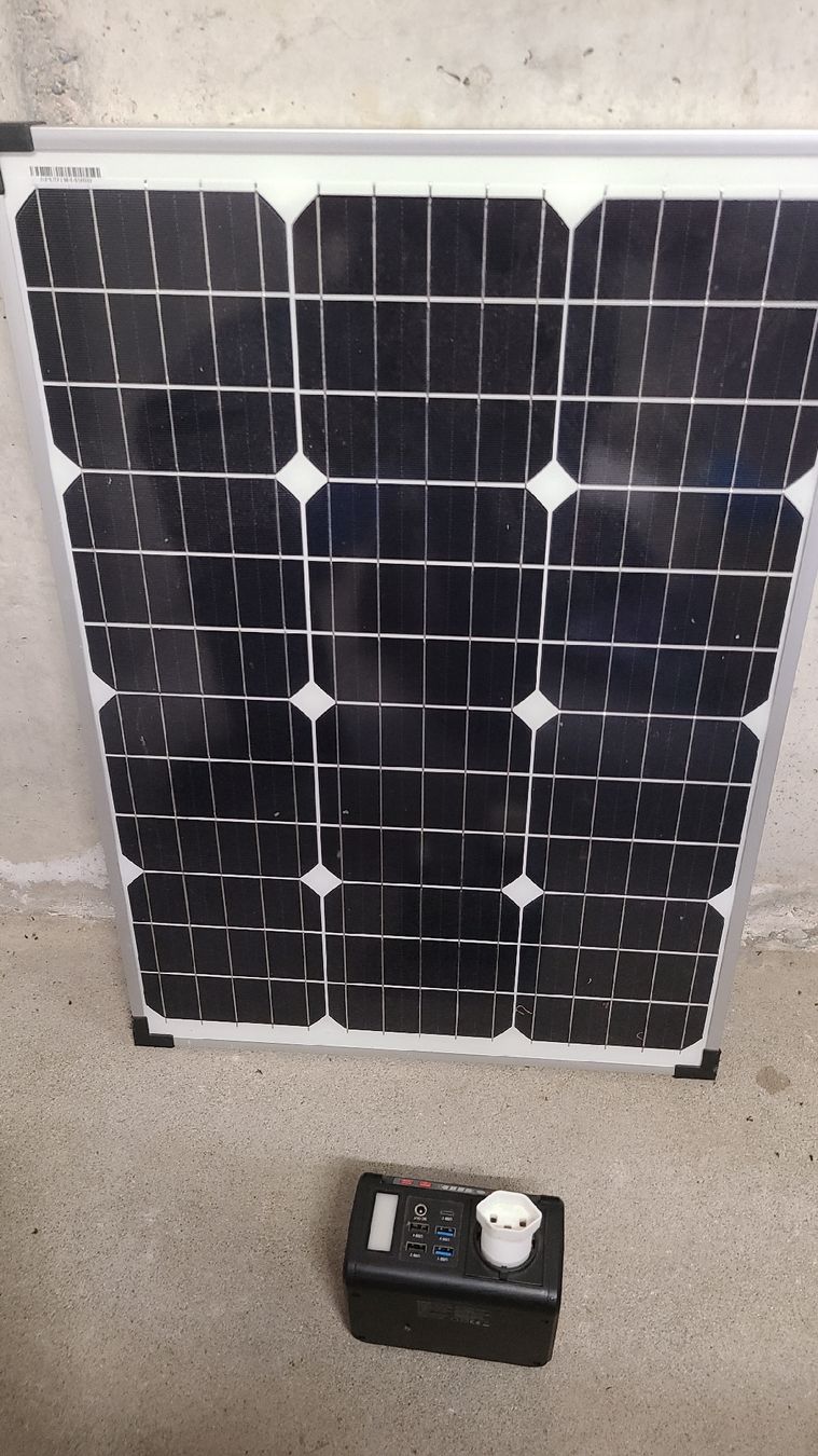 Dispositivi a energia solare: Solar PV Modul 50W – Usato da Heinrichswil venduto da chriler