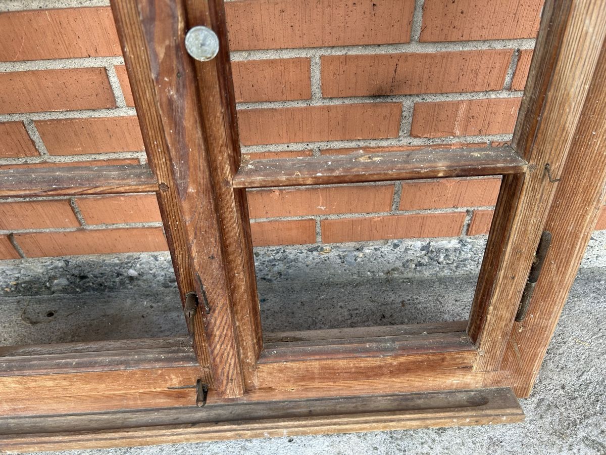 Fenêtres: Altes Robustes Fenster. – D'occasion à Gwatt (Thun) par ate_6ng8 6