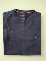 T-shirt Tommy Hilfiger bleu marine - Taille S comme neuf!