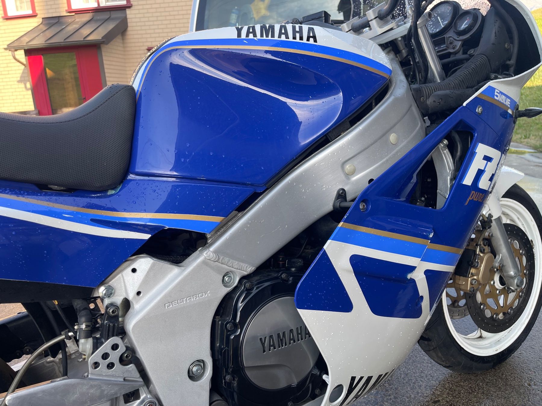 Yamaha Strada: Yamaha FZR 1000 Genesis – Usato da Gonten venduto da eBuddy22 2
