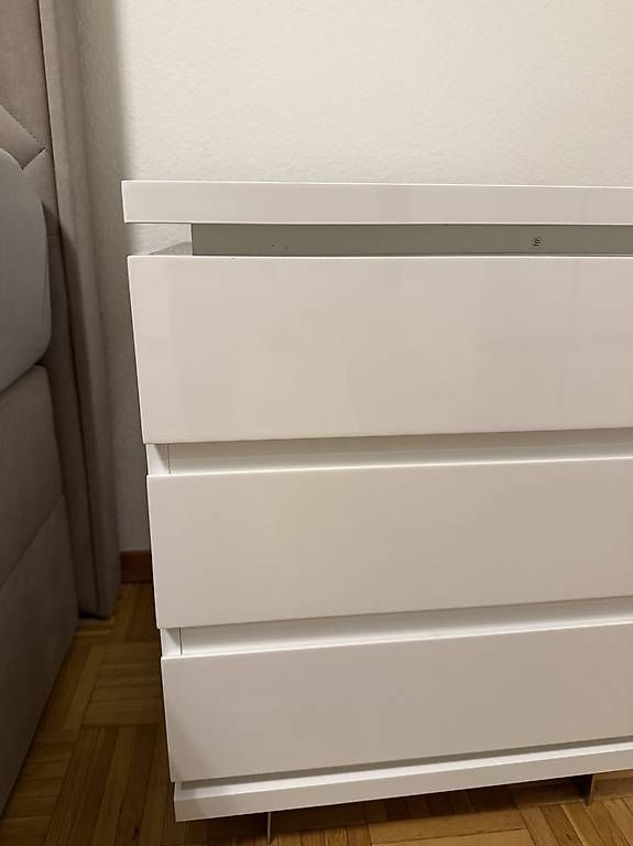 Comodini: 1x Nachtkommode Hochglanz Weiss – Usato da Glattbrugg venduto da mir_vx2c 1