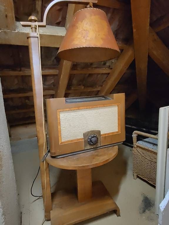 Armadi: Antiker Kirschbaumholz-Schrank  – Usato da Aeschi b. Spiez venduto da Zermatt22