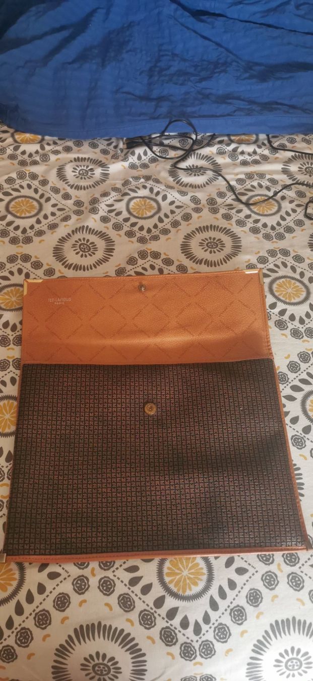 Koffer & Taschen: Porte documents Ted Lapidus – Neu (gemäss Beschreibung) aus Genève von vins50