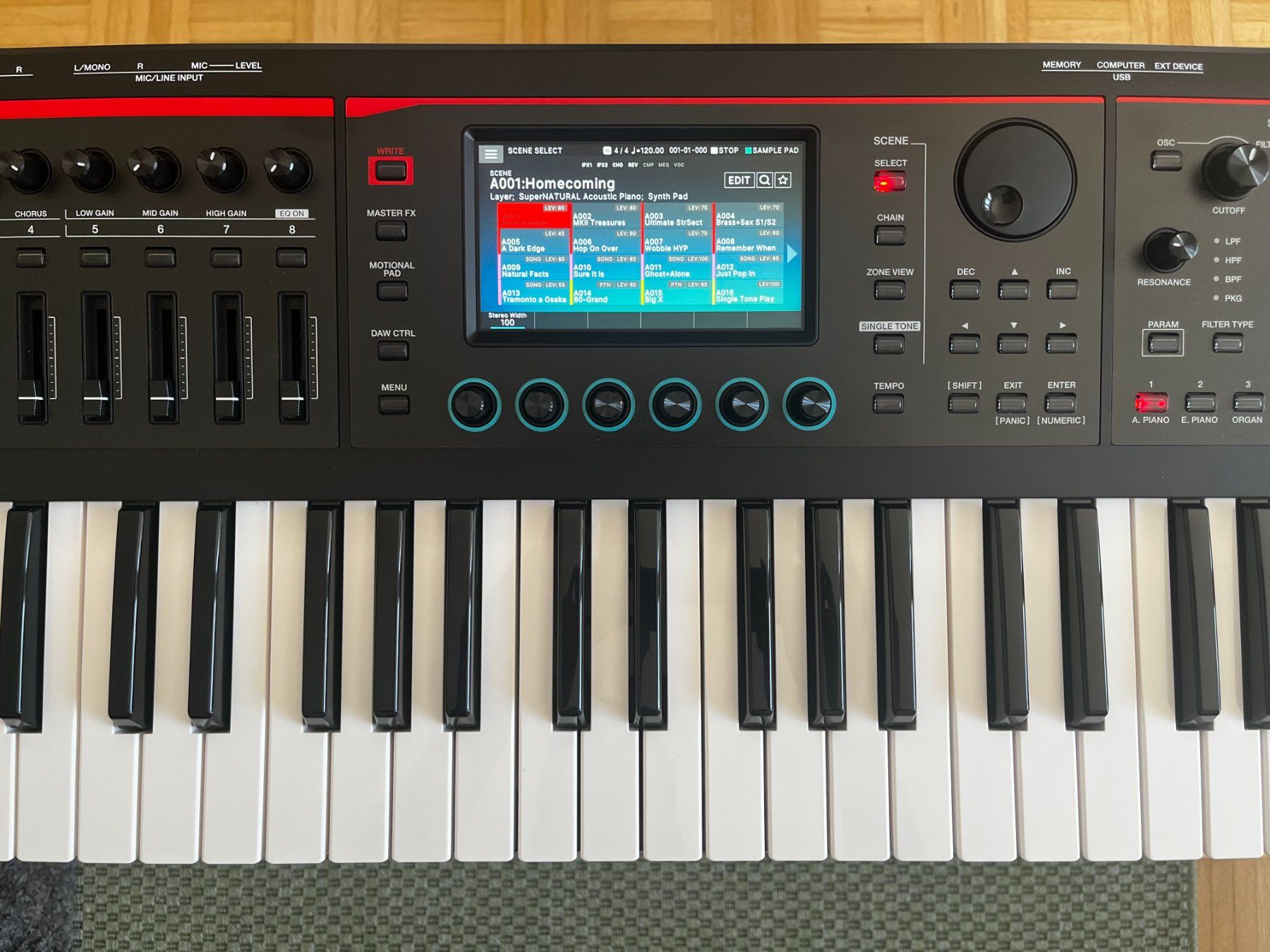 Roland Strumenti musicali: Roland Fantom 06 – Usato da Zürich venduto da rav_ww6g 4