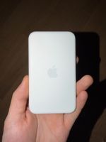 Apple iPhone Air Battery Pack weiss neuwertiger Zustand