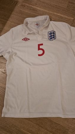 England Trikot Umbro Rio Ferdinand #5, Grösse L/44