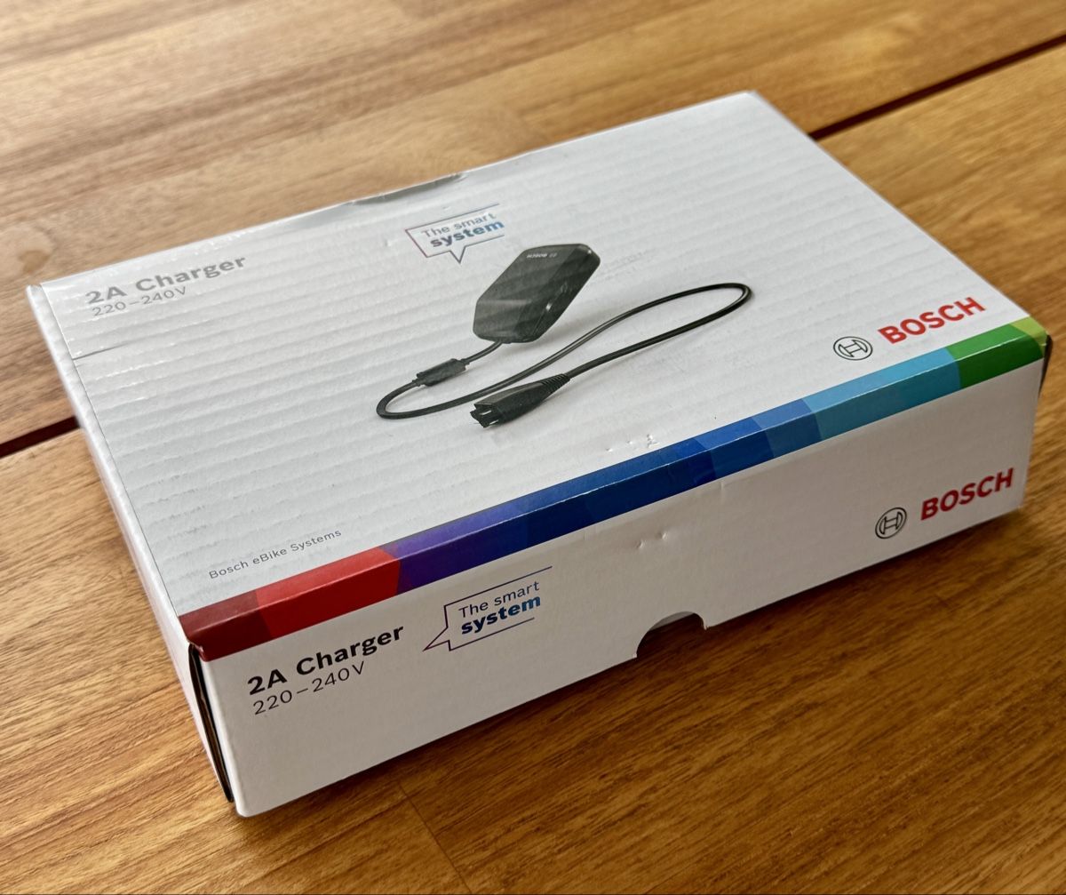 Bosch Ladegeräte: eBike Battery Ladegerät Bosch BPC3200 2A – Neu und originalverpackt aus St. Erhard von Zurbi3